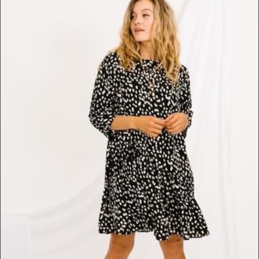 Polka dot ruffle shift dress
